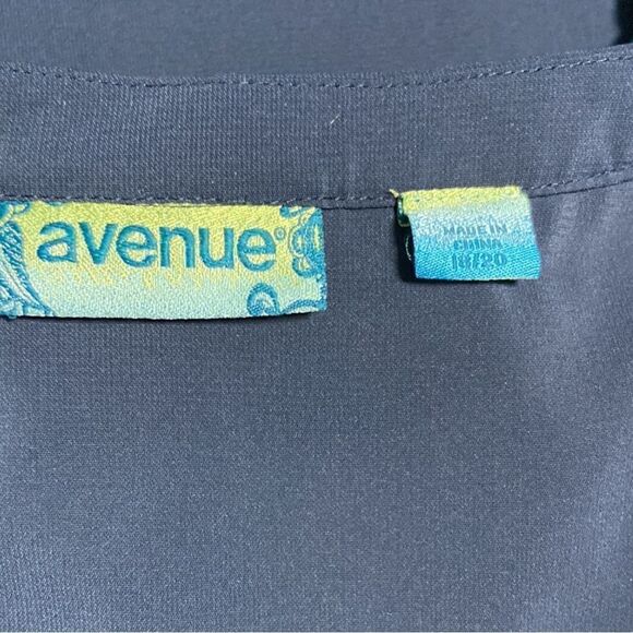 Avenue Navy Blue Sleeveless Ruffle Button Flowy Shirt Plus Size 18/20 - Picture 10 of 11